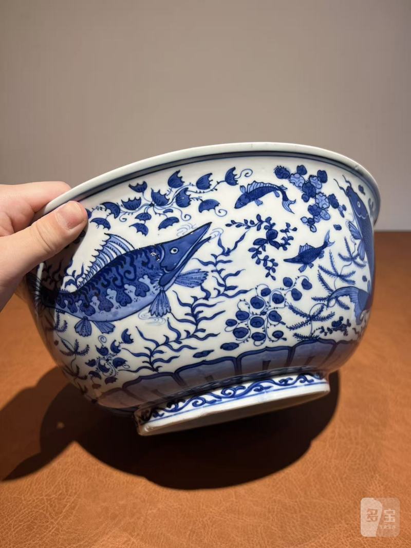 明万历 青花鱼藻纹大碗 - 图11